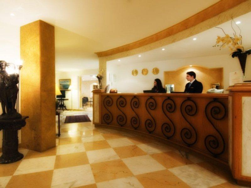 Rawche Universal Apartments Beirut Eksteriør bilde