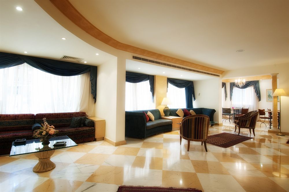 Rawche Universal Apartments Beirut Eksteriør bilde