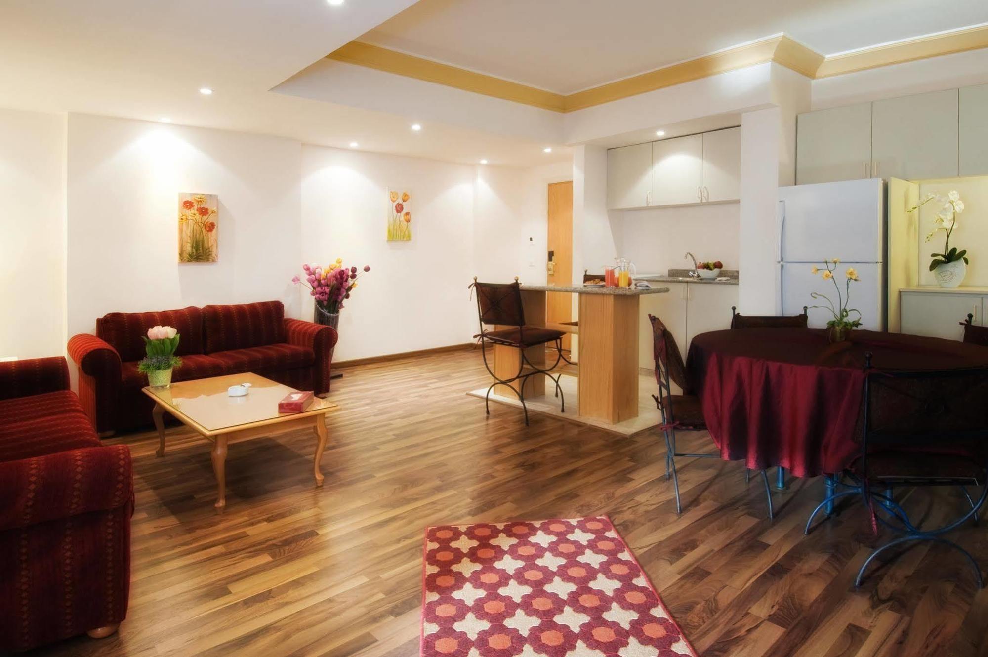 Rawche Universal Apartments Beirut Rom bilde